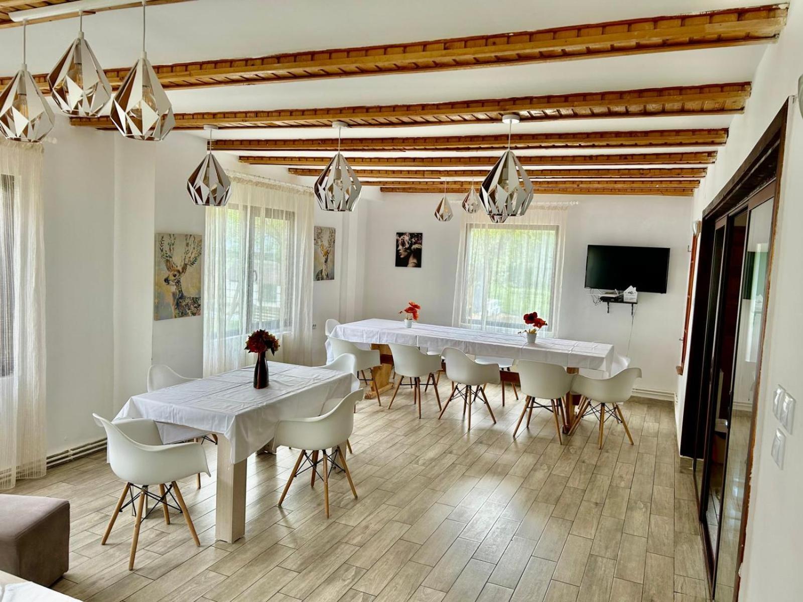 Vila Monica Bran  Eksteriør bilde
